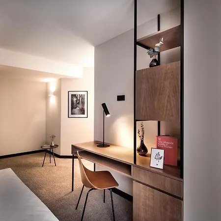 Ξενοδοχείο Domizil 4*